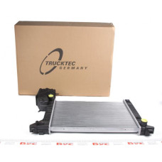 0240283 TRUCKTEC AUTOMOTIVE Радіатор охолодження MB Sprinter 2.3/2.9D 95-06
