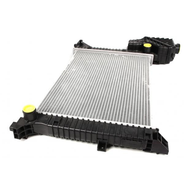 0240283 TRUCKTEC AUTOMOTIVE Радіатор охолодження MB Sprinter 2.3/2.9D 95-06