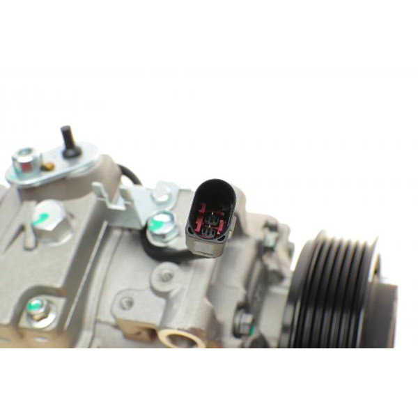 559416 VALEO Компресор кондиціонера VW Touareg 04-18/Audi Q7 3.0TDI 06-15