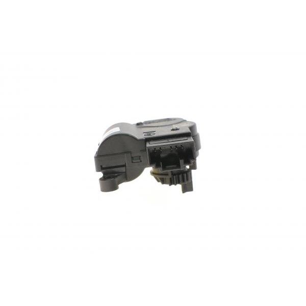 715280 VALEO Моторчик заслінки пічки Audi A3/Q3/VW Golf VII/Passat 12-