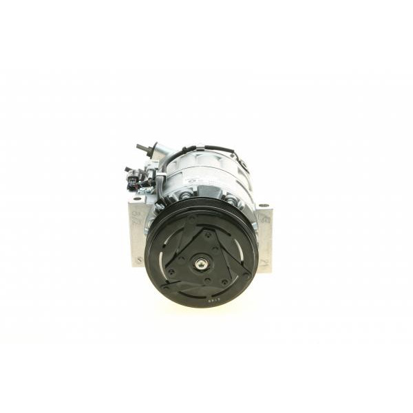 813263 VALEO Компресор кондиціонера Renault Megane III/Scenic III 2.0 16V 09-