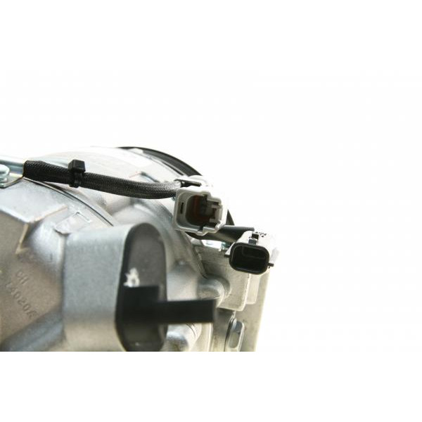 813263 VALEO Компресор кондиціонера Renault Megane III/Scenic III 2.0 16V 09-
