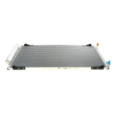 814065 VALEO Радіатор кондиціонера Citroen C8/Peugeot 807 2.0/2.2 HDI 06-