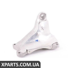 22112283204 BMW Кронштейн опори двигуна - правий