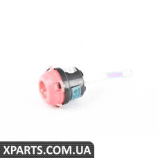 64111367818 BMW ВЕНТИЛЯЦІЯ У НОГАХ