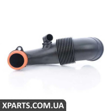 13717638568 BMW Впускний патрубок - правий