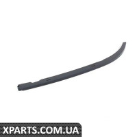 51138168810 BMW Облицовка фары E39 - правая