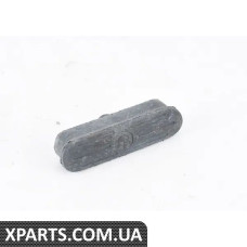 46711242109 BMW ПІДНІЖКА Гумова