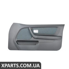 51412277102 BMW E36 Панель оббивки дверей — передня права — чорна/м'ятна