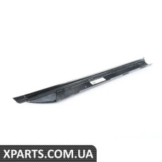 51447369626 BMW Кришка колонки А - права