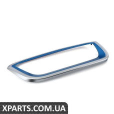 51137375884 BMW Решітка - передня - права