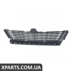 51117304057 BMW F06 Решітка - повітрозабірник - центр