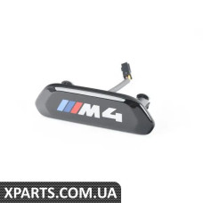 52109503039 BMW Чорна обробка спинки M4 з підсвічуванням — ціна вказана за штуку