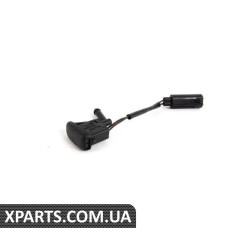 61667832026 BMW Форсунка для омивання лобового скла - вказана ціна за штуку