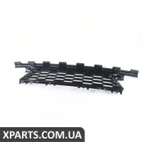 51118069766 BMW Решітка - повітрозабірник - центр