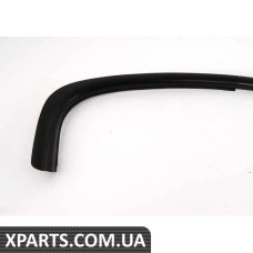 51137117244 BMW E90 Верхня накладка на вікно - права