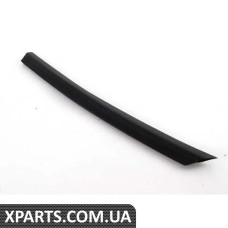 51231870528 BMW Прокладка правого капота - 375 мм