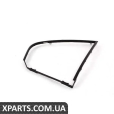 51348194694 BMW Ущільнювач чверті вікна - правий