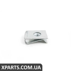 61131372033 BMW Гайка для корпусу - вказана ціна за штуку