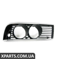 51131838752 BMW Решітка фари - пасажирська (права)