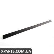 51218174764 BMW Облицовка окна - передний правый