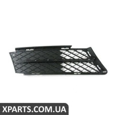 51117134082 BMW Решітка бампера E90 - права
