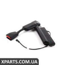 72118167716 BMW E36 Приймач нижнього поясного ременя - правий