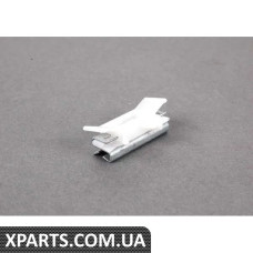 51137145110 BMW Затискач обробки E90 - лівий