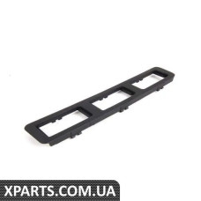 51168124128 BMW Кришка перемикача - права