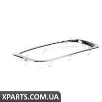 51137032106 BMW Накладка на решетку радиатора пассажира (справа)