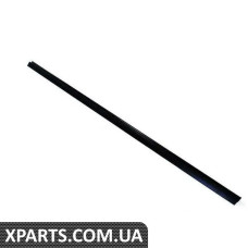 51218158186 BMW Ущільнювач передніх нижніх дверей - правий