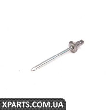 51218199602 BMW ЗАКЛЕПКА