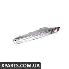 51138051602 BMW Бічний маркер M - правий