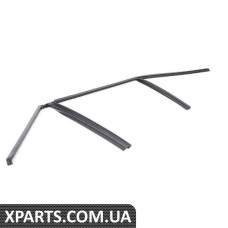 51348266126 BMW Накладка напрямної заднього скла - права