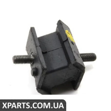 24701138428 BMW Кріплення коробки передач - праворуч