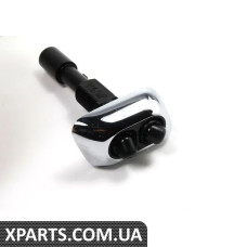 61678352896 BMW Жиклер омивача фар - правий