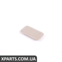51437073612 BMW Кремово-бежева накладка на передню подушку безпеки - ціна вказана за штуку