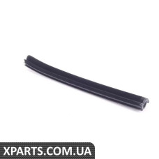 54318229829 BMW Центральная направляющая окна — левая
