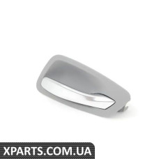 51417144548 BMW E90 Ручка правих задніх міжкімнатних дверей - сіра