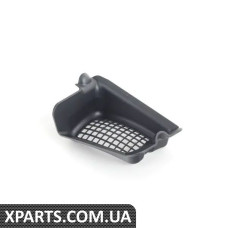 64319267638 BMW Решітка капота - права