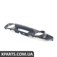 51117061660 BMW Решітка протитуманних фар бампера - пасажирська (права)