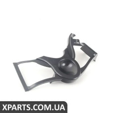 51117121618 BMW Напрямна переднього бампера - права