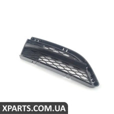 51117198902 BMW Решітка протитуманних фар - права