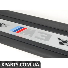 51477979360 BMW E92 M3 Накладка на передні двері - права