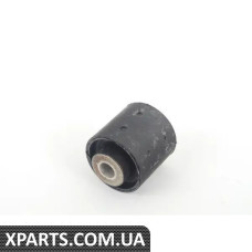 33172227379 BMW Втулка заднього моста