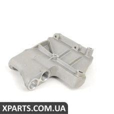 64521268536 BMW Опорний кронштейн E30