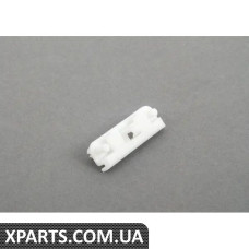 51711979334 BMW E30 Белый зажим для крепления спойлера