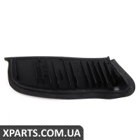 63216933018 BMW Бічна панель заднього ліхтаря - права