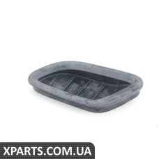 51768041988 BMW Ущільнювач дефлектора капота - правий