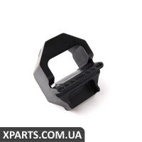 17117524956 BMW Нижній монтажний кронштейн радіатора — ціна вказана за штуку